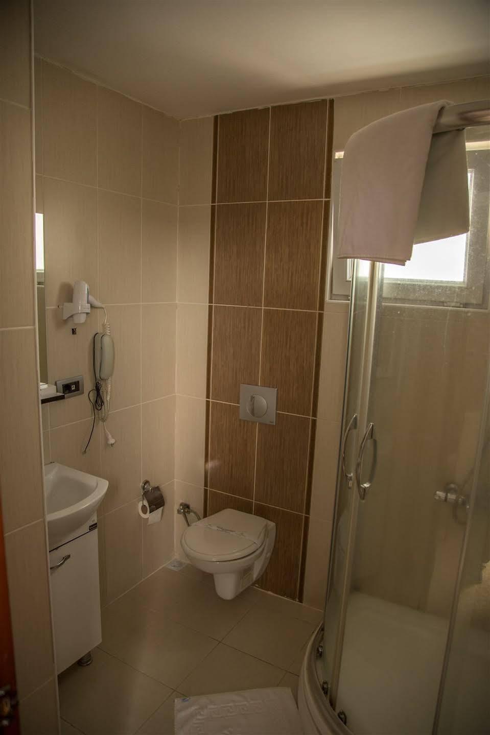 Grand Merin Airport Hotel Istanbul Eksteriør billede